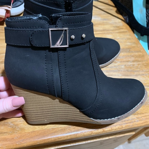 Nautica Shoes - Nautica wedge booties